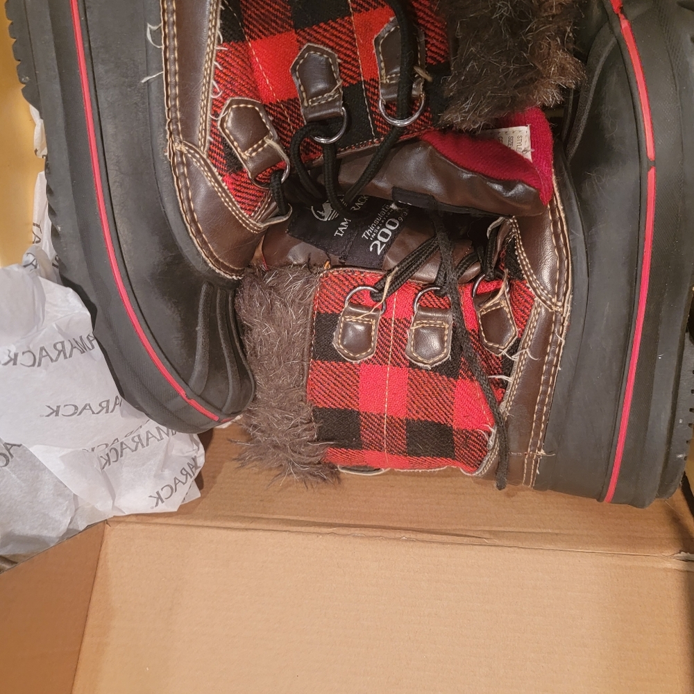 Tamarac Boots kids size 3